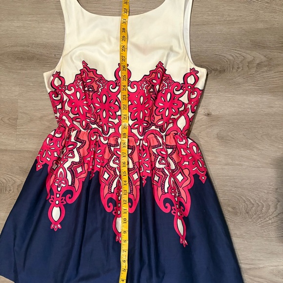 Lilly Pulitzer Eryn Dress - Picture 9 of 9